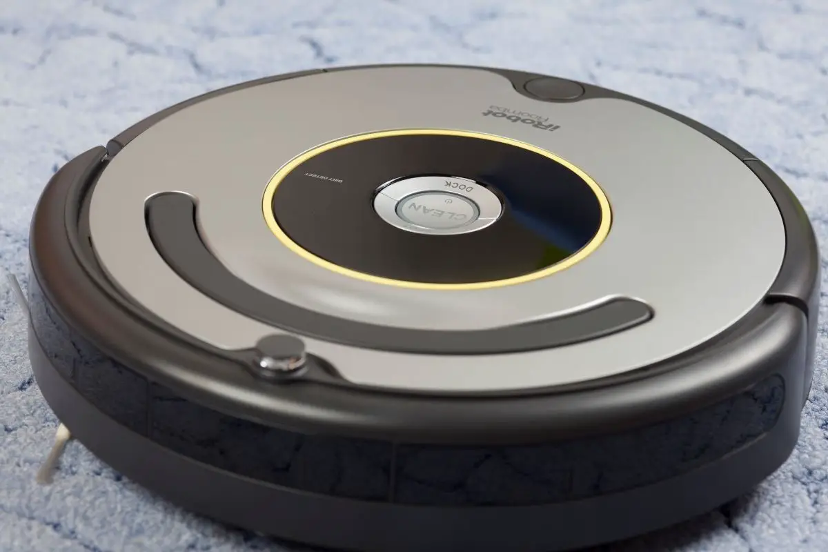 Roomba 675 vs 692 - 4 Differences You Need To Know